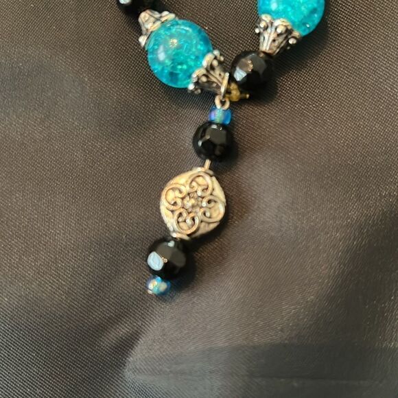 NWT Angelas Designs handmade turquoise & silver beaded stretch bracelet - Picture 4 of 6